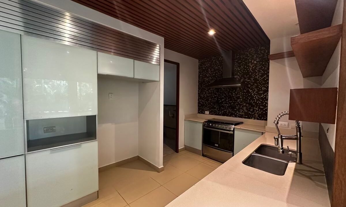 departamento-en planta-baja-en-renta-country-club (3)