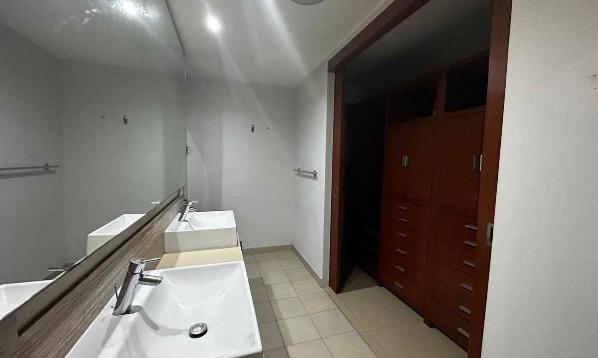 departamento-en planta-baja-en-renta-country-club (6)